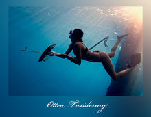 Load image into Gallery viewer, The 2024 Bikini Spearfishing Calendar
